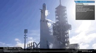 SpaceX تاریخ آفرید و قوی ترین موشک عملیاتی دنیا با نام Falcon Heavy را به همراه ماشینشخصی تسلا رودستر ایلان ماسک، به فضا فرستاد تا بدین ترتیب فصلی جدید در تاریخ فضایی گشوده شود.